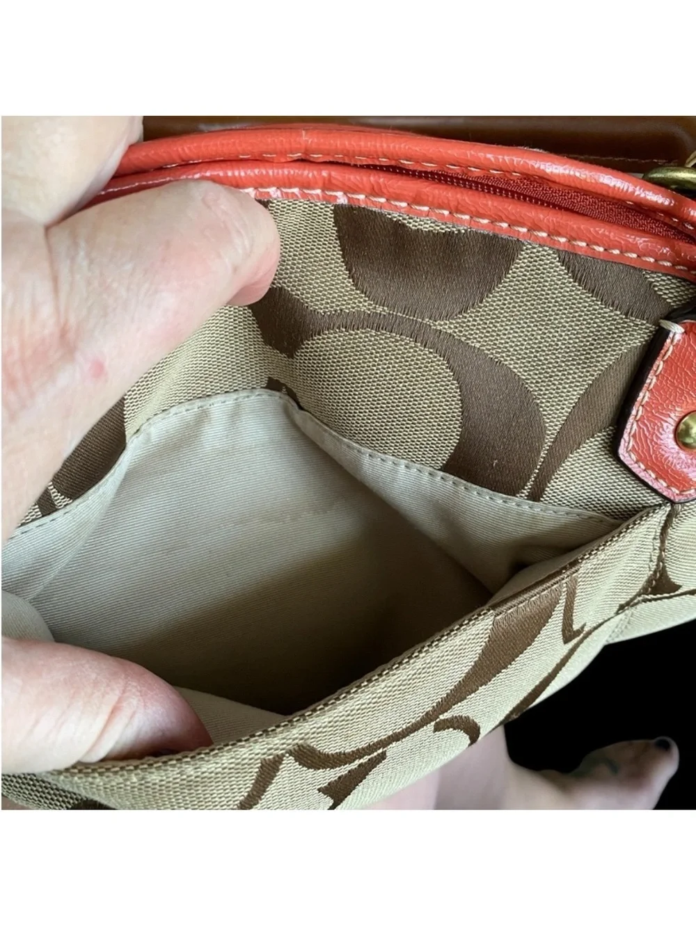 🔥SOLD🔥 Coach Brown Signature Canvas Satchel with Coral Trim - Picture 9 of 10